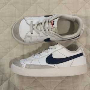 Nike Blazer Low '77
Toddler Shoes
Size 10C